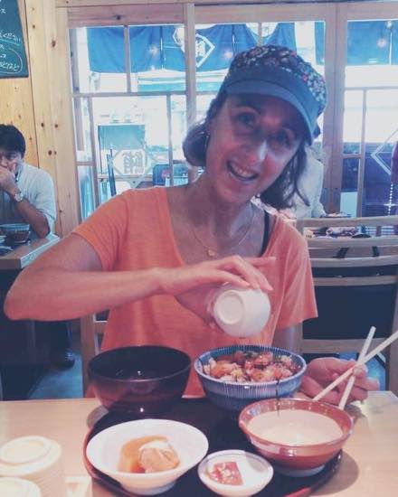Lisa Bercze traveling, photo 3 of 6
