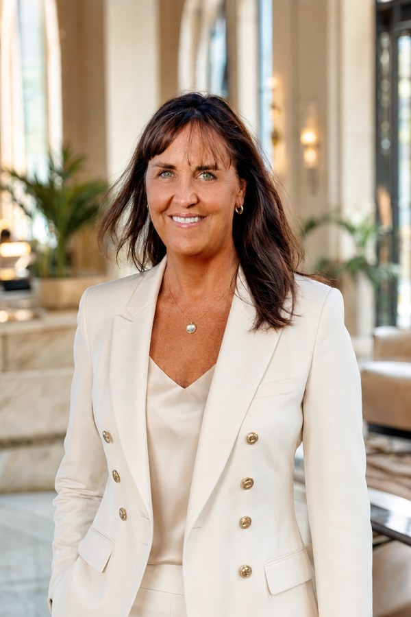 Maribeth Wright, Luxury Travel Advisor, Jennifer Byrne Client Team at The Tropical Travelers