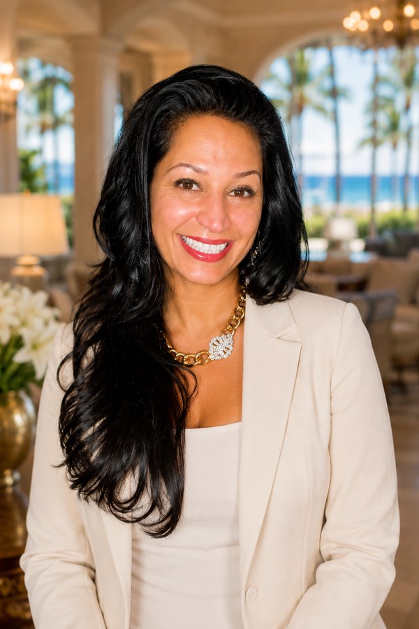 Karen Boctor, Client Services Coordinator, Supporting Denise Perkins at The Tropical Travelers